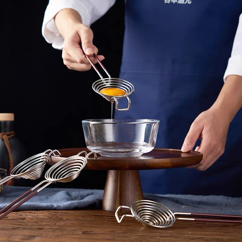 Egg Separator Tool - Séparateur de blancs d'œufs en acier