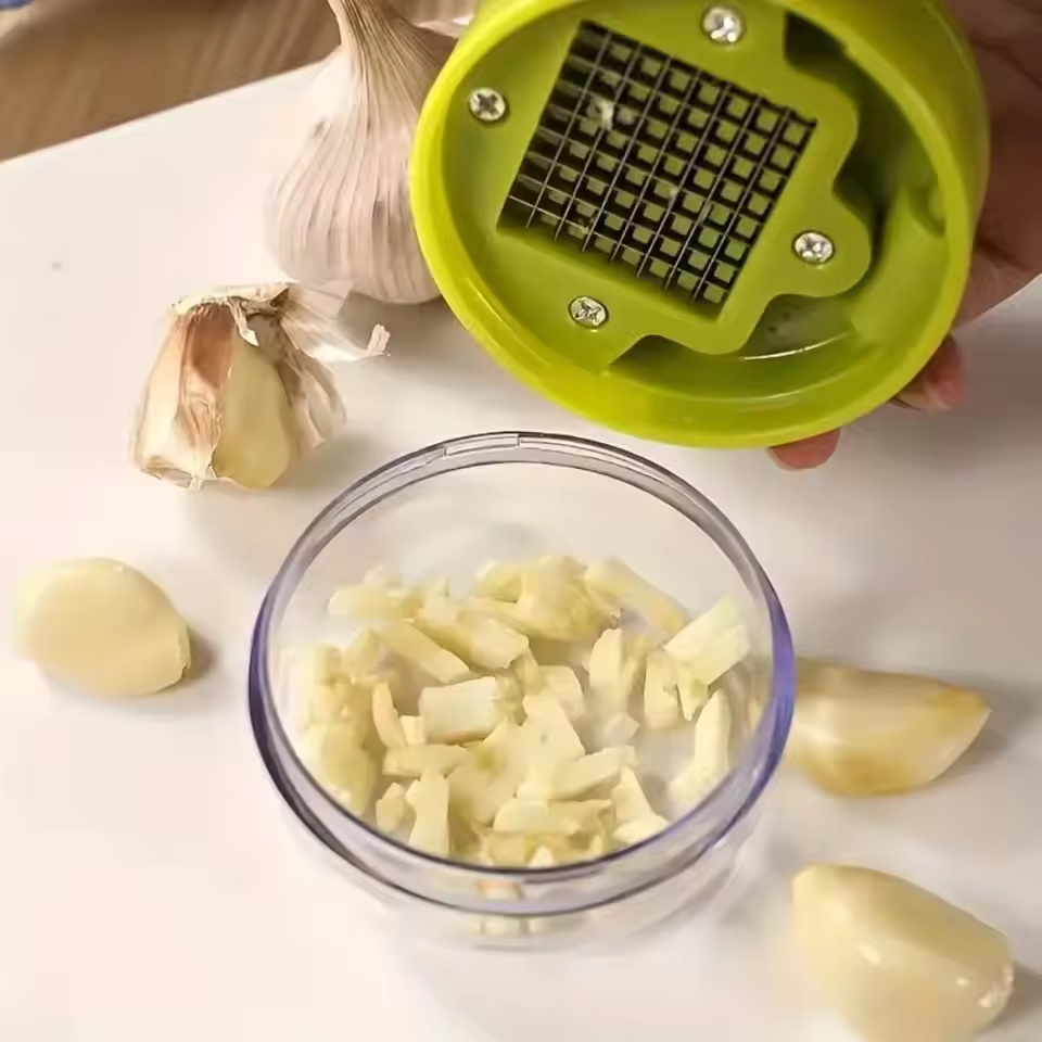 Presse-ail manuel, hachoir à a - Kitchen Gadgets Organizer avis et prix